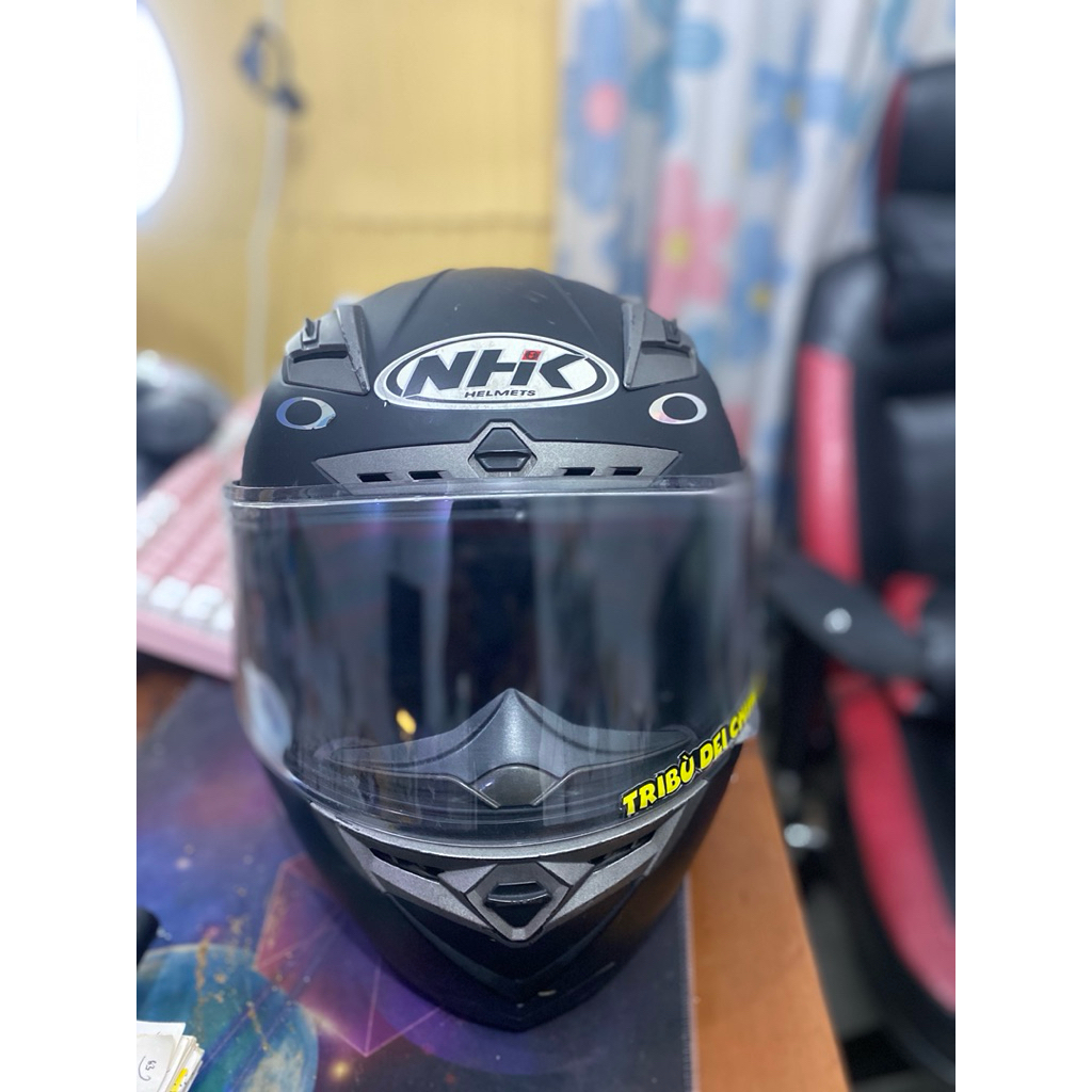 Helm NHK RX9 Full Face Hitam Doff – Ukuran XL, Mulus, Minus Baut Kaca (Stiker Red Bull Custom)