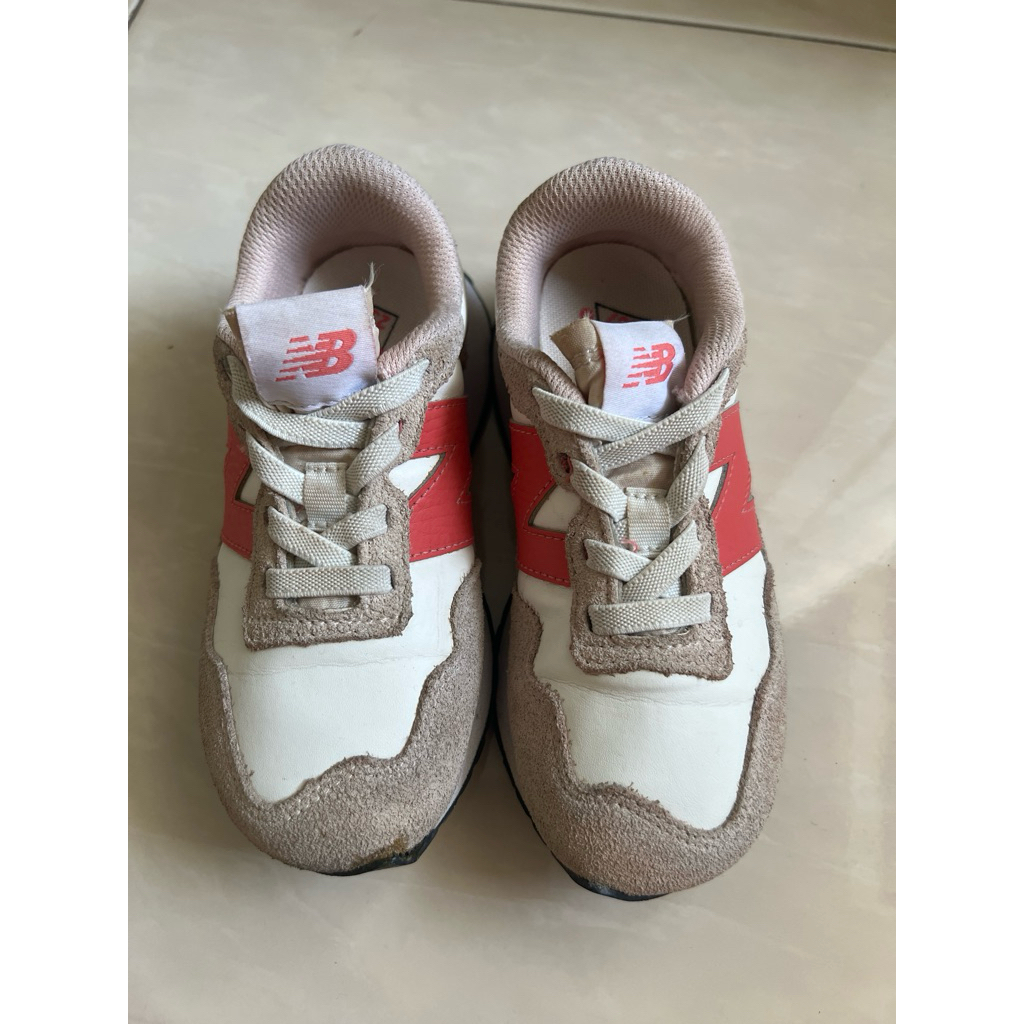 Preloved Sepatu N*w Balance Anak Perempuan ORI ( like NEW )