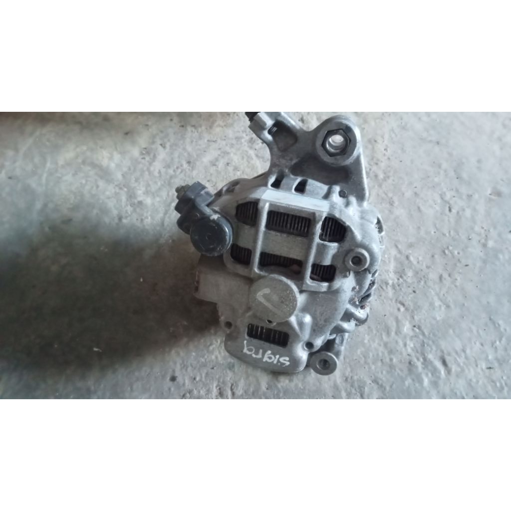 alternator mobil sigra