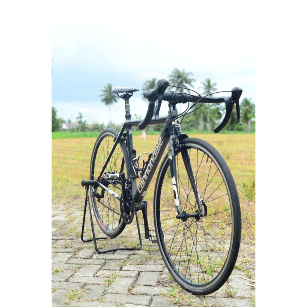 Roadbike TERMURAH Cannondale CAAD 10 Alloy - sepeda balap Fullbake - Bukan Polygon, cervello