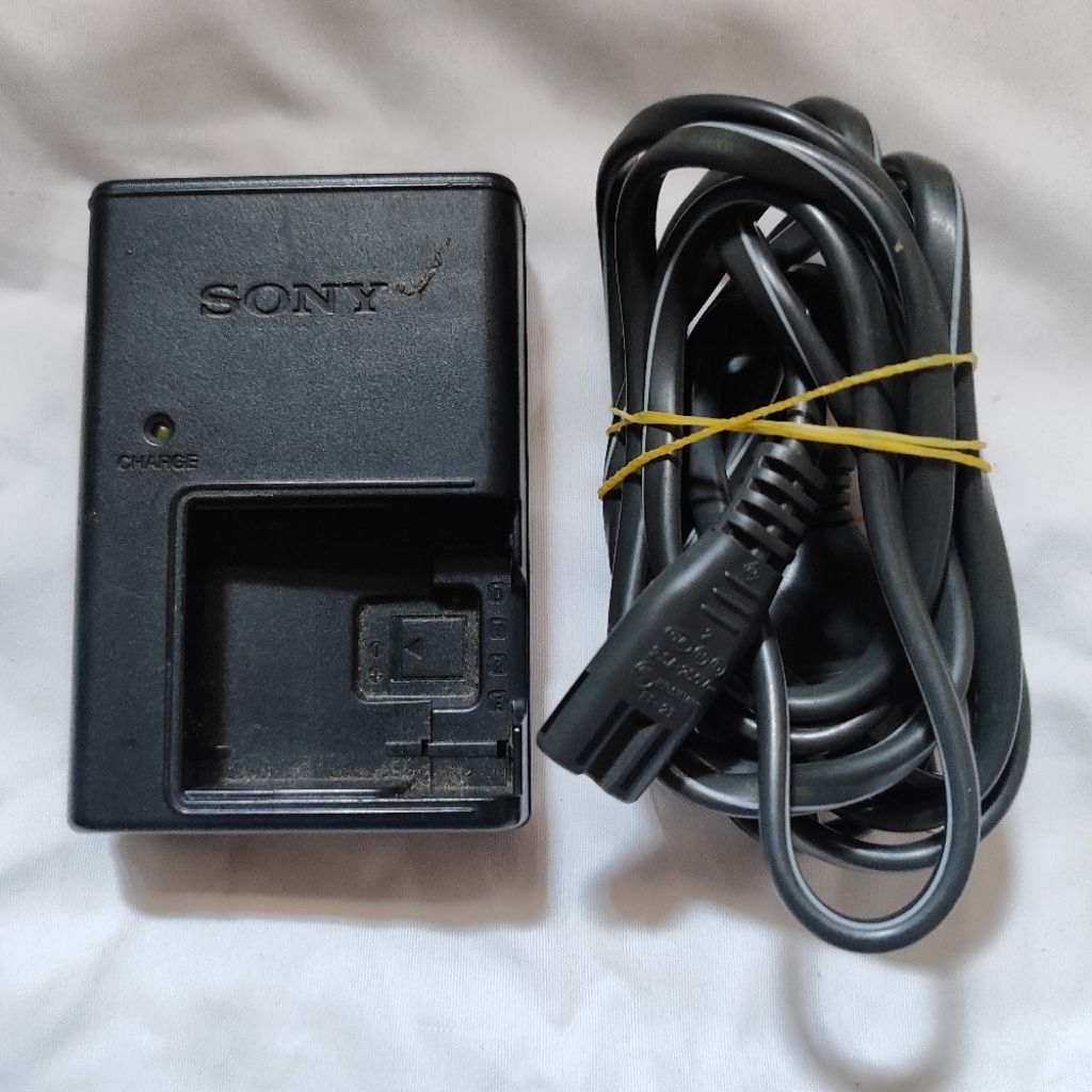 charger battery kamera digital sony type D, T, R, E original second