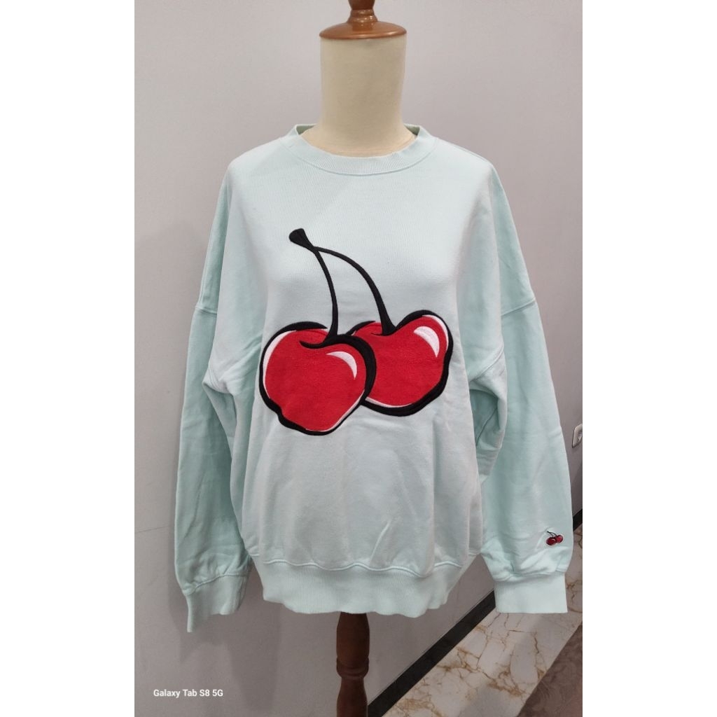 KIRSH Crewneck Cherry logo besar - Warna Mint