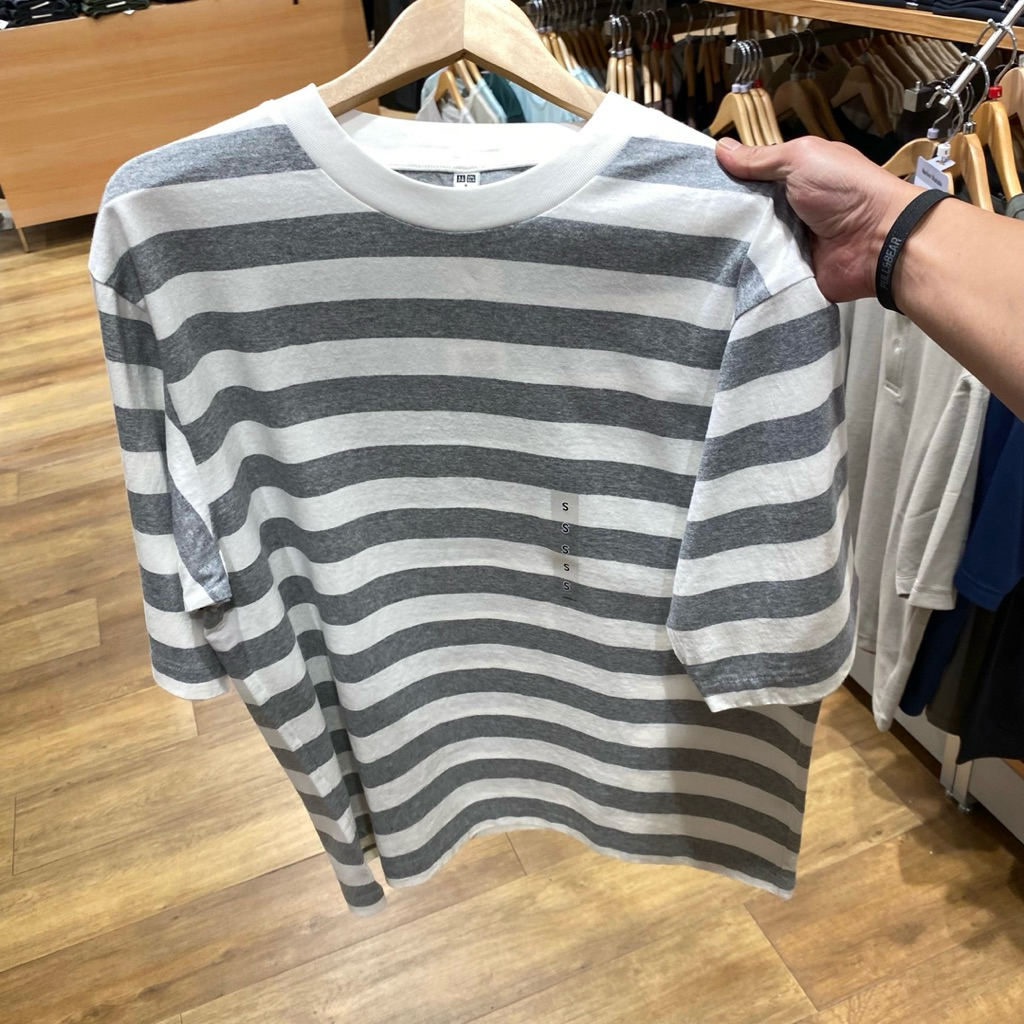 Jastip. Tshirt Stripe Uniqlo (MAN)