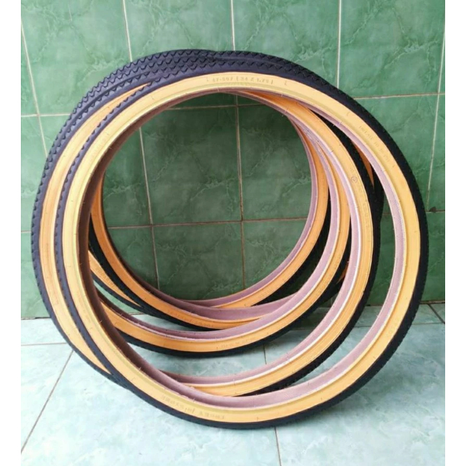 Ban Luar Sepeda 24 x 1.75 Merk Lucky Stone