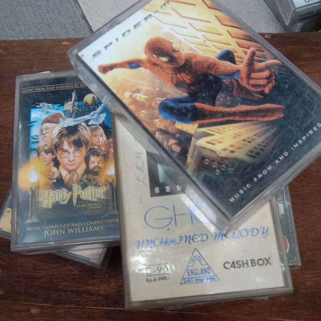 Kaset pita SOUNDTRACK FILM