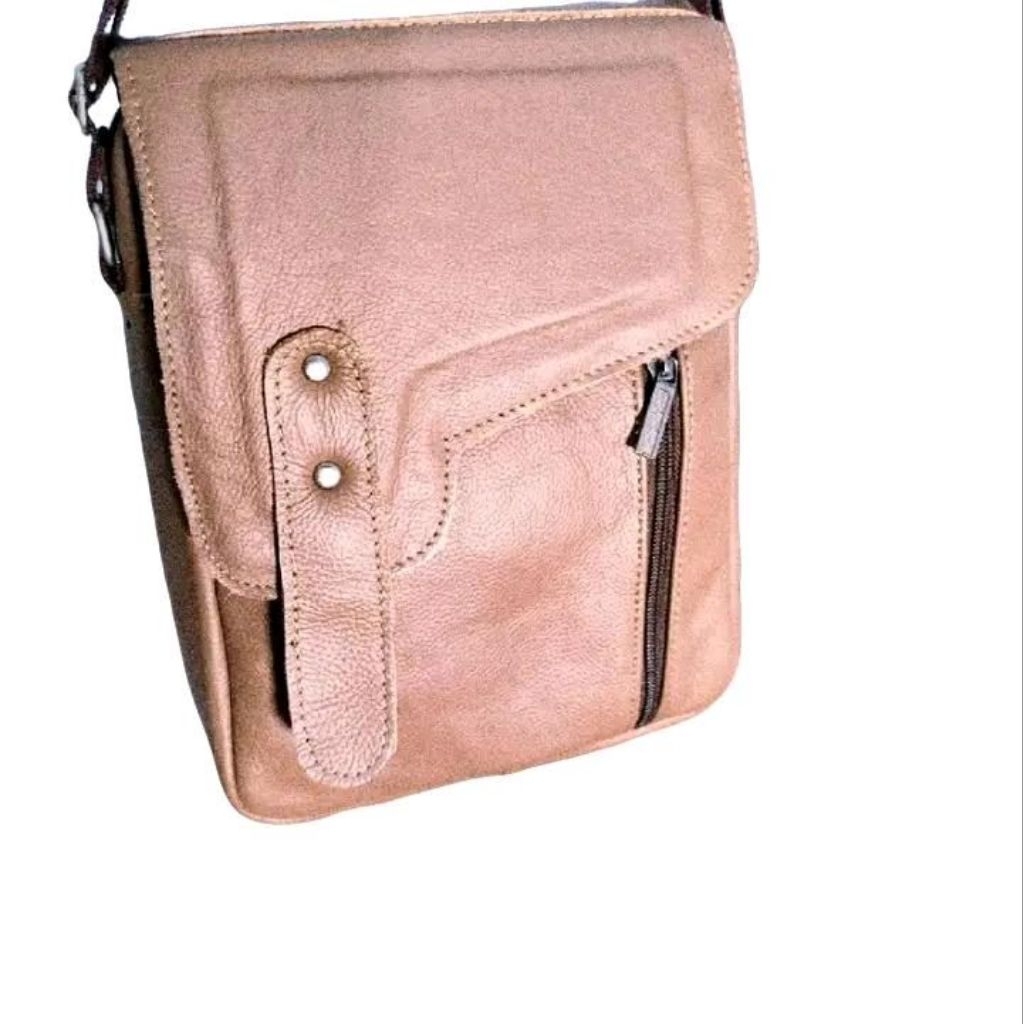 Tas Selempang Pria Kulit Sapi Asli Garut dengan Desain Elegan untuk Gaya Anda