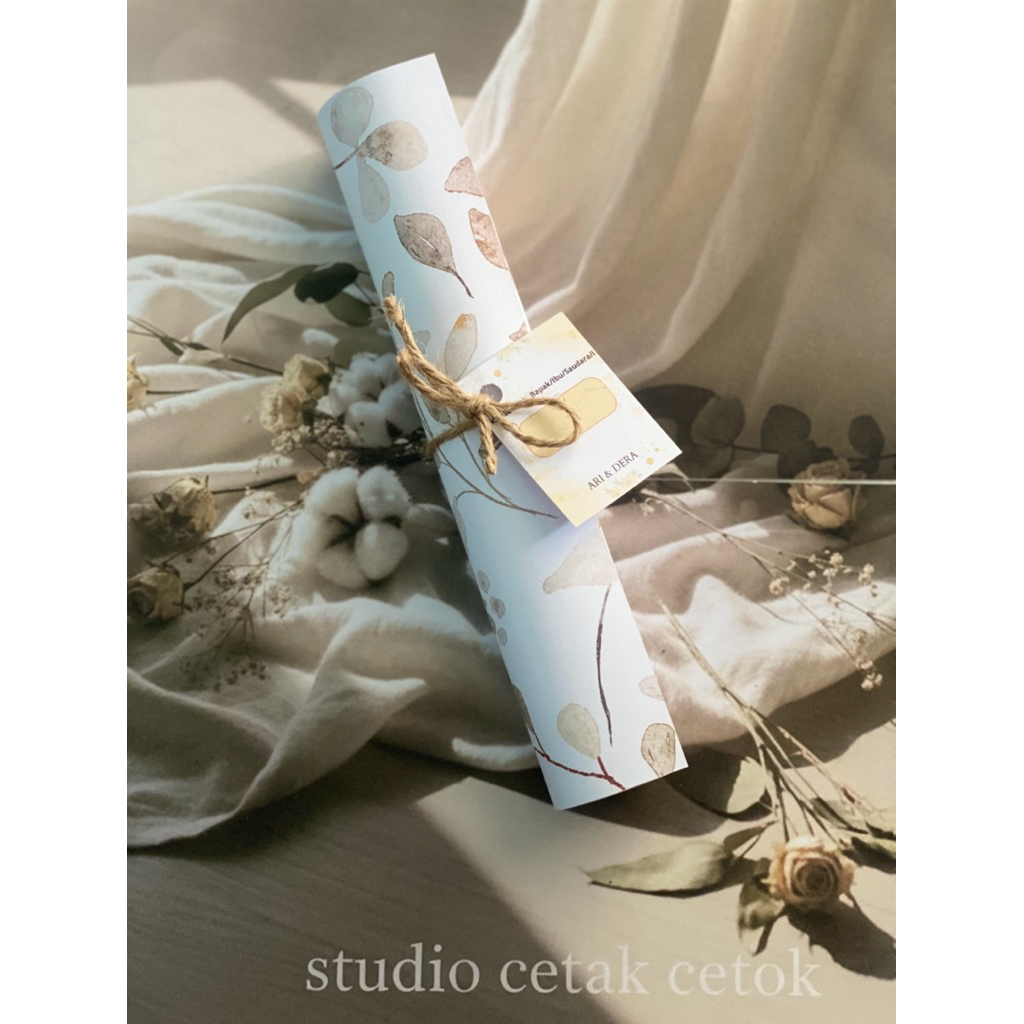 Undangan pernikahan roll atau undangan gulung unik dan estetik