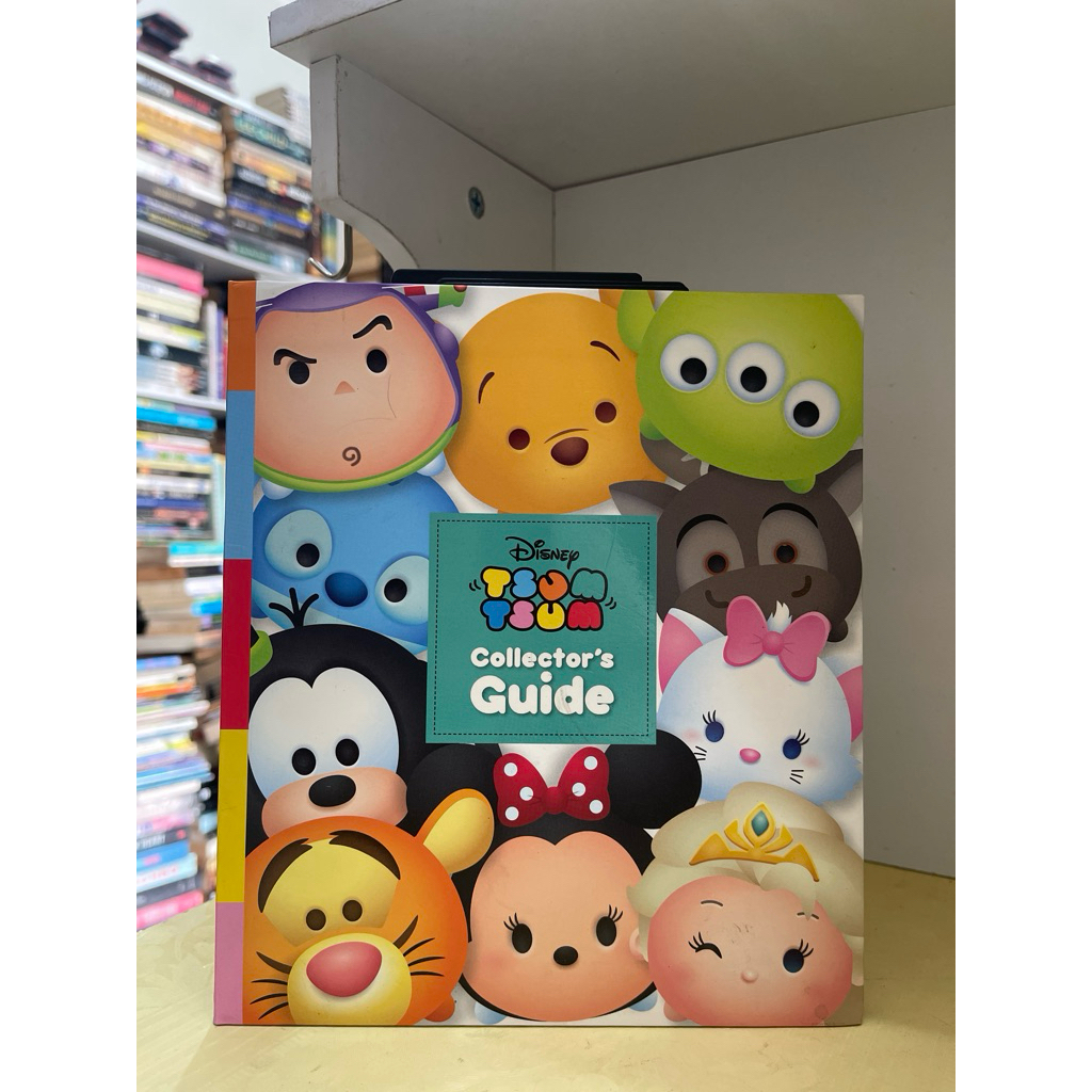 BUKU DISNEY TSUM TSUM COLLECTORS GUIDE