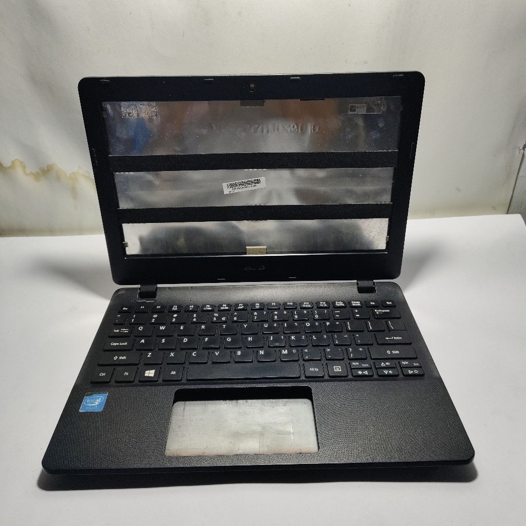 Casing Cassing Case Kesing Original Laptop  ES1 131 ES1 111 E3 111 E3 112
