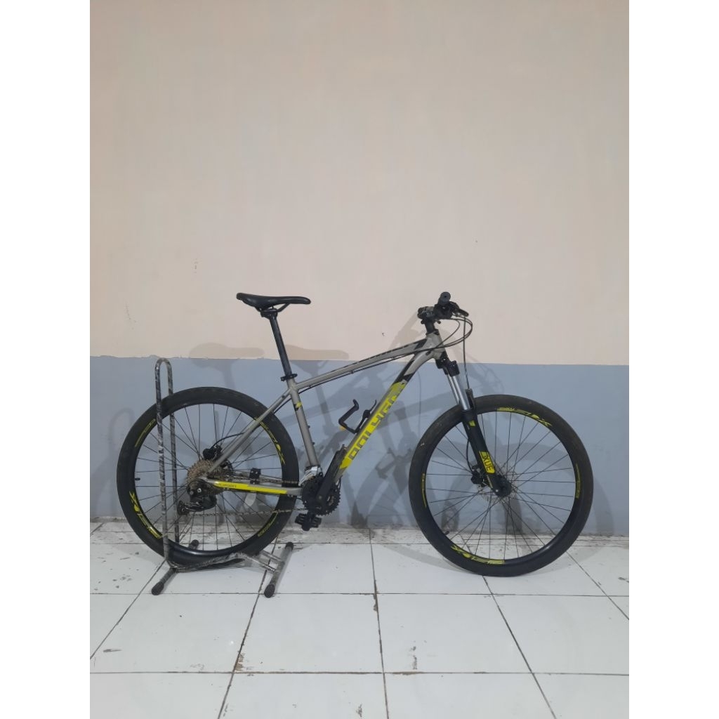 POLYGON PREMIER 5 SILVER TAHUN 2022