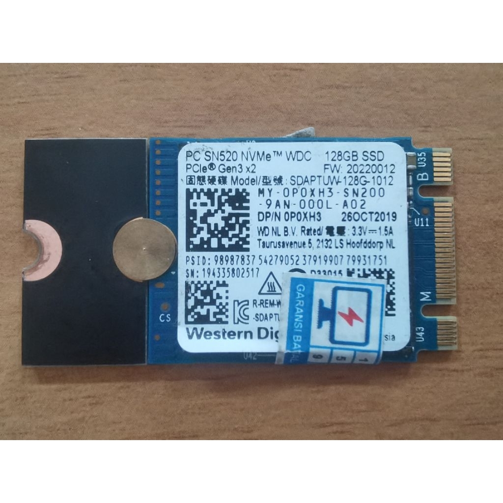 SSD WD SN520 256 GB SSD NVME B + M Key 2280 include adapter 2230 to 2242