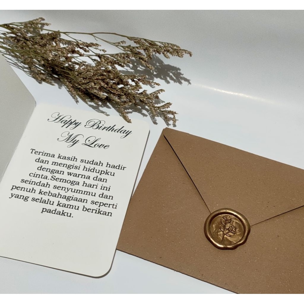 kartu ucapan estetik dengan bunga kering asli