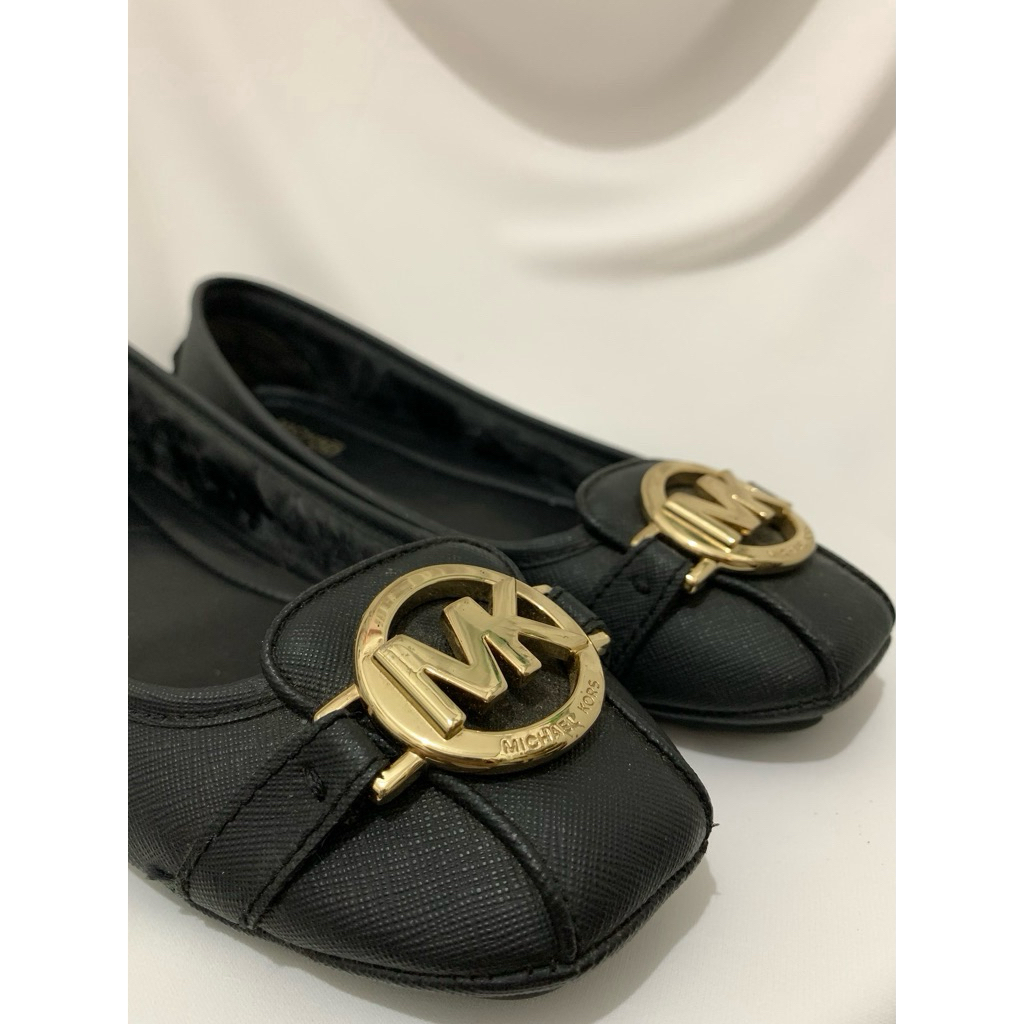 (Preloved) MK Fulton Moc Flat Shoes ORI 100%
