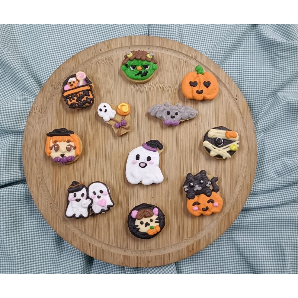 HALLOWEEN COOKIES