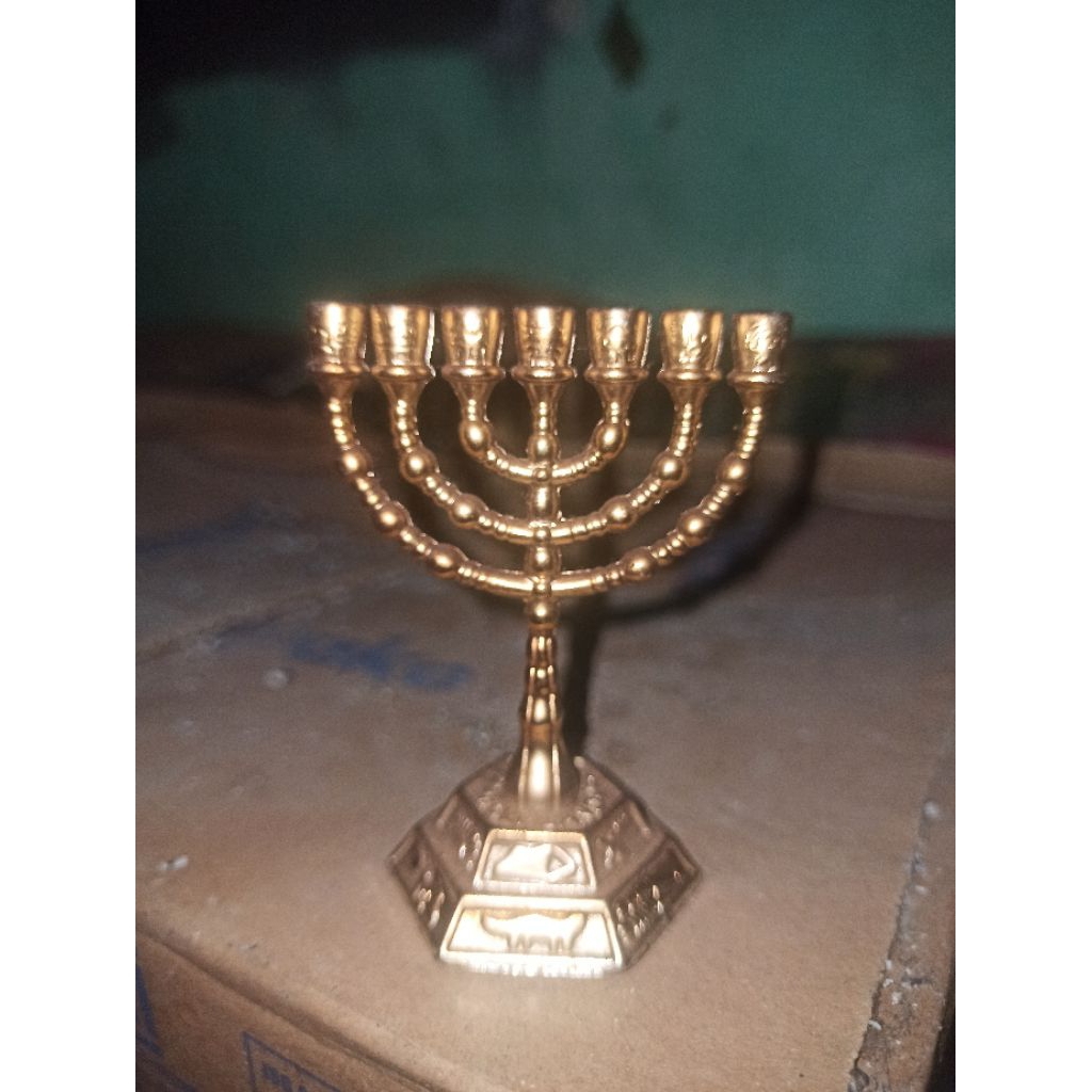menorah hanukkah kaki dian, pajangan hiasan patung souvenir