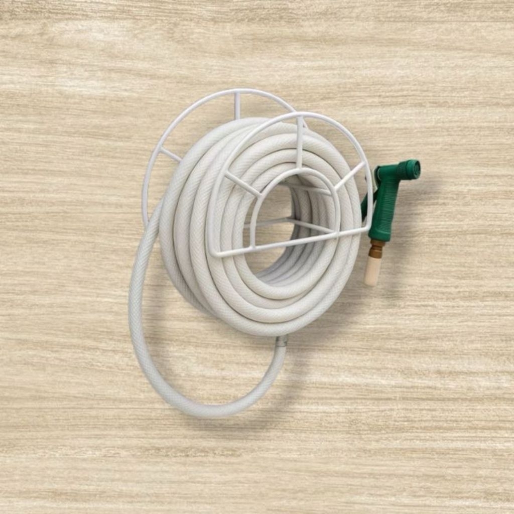 GANTUNGAN SELANG AIR GULUNGAN SELANG AIR TAMAN