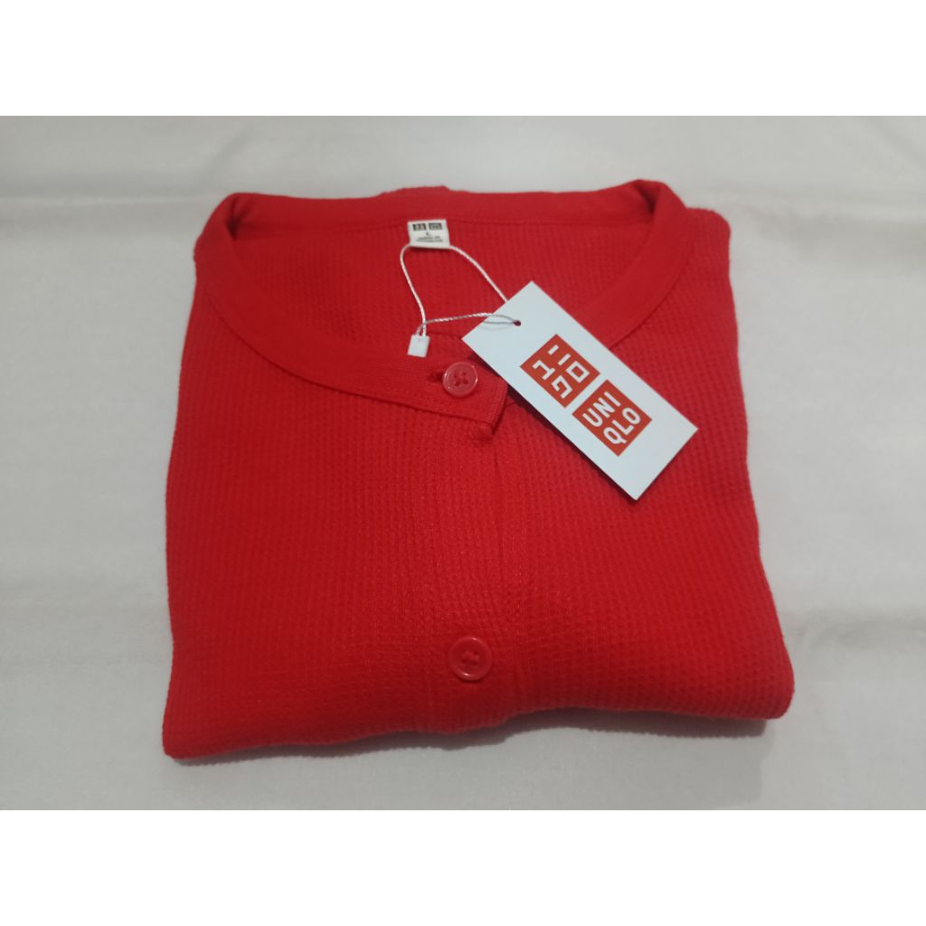 Uniqlo Mini Waffle Cardigan oneck size L RED