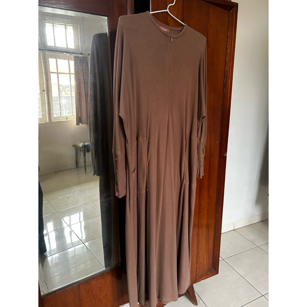 preloved - Bellezash - noir abaya
