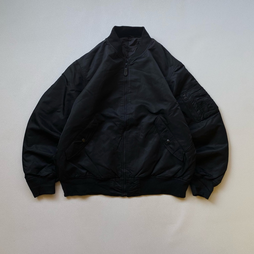 jaket bomber uniqlo