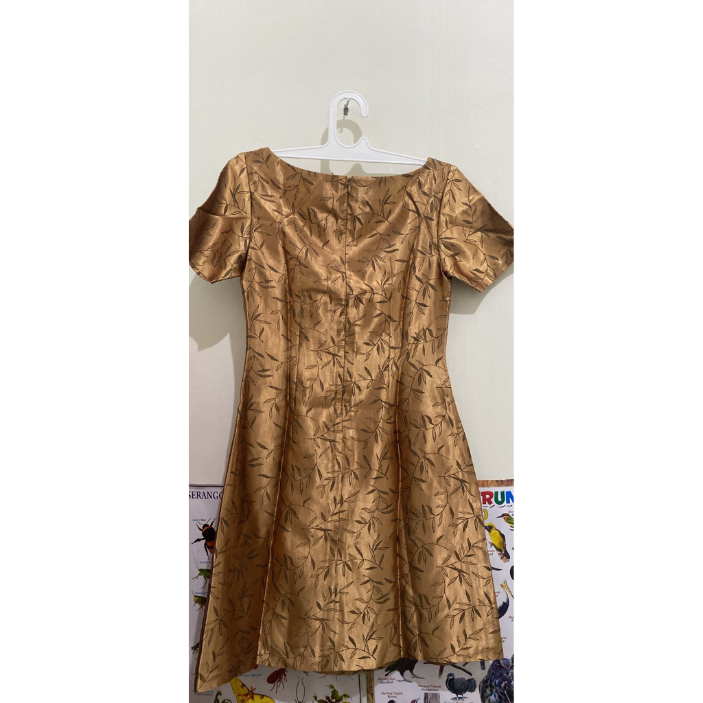 Dress Gold wanita preloved LD 80 size S