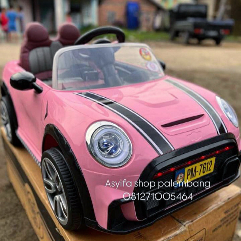 mobil aki minicoper pink ban karet