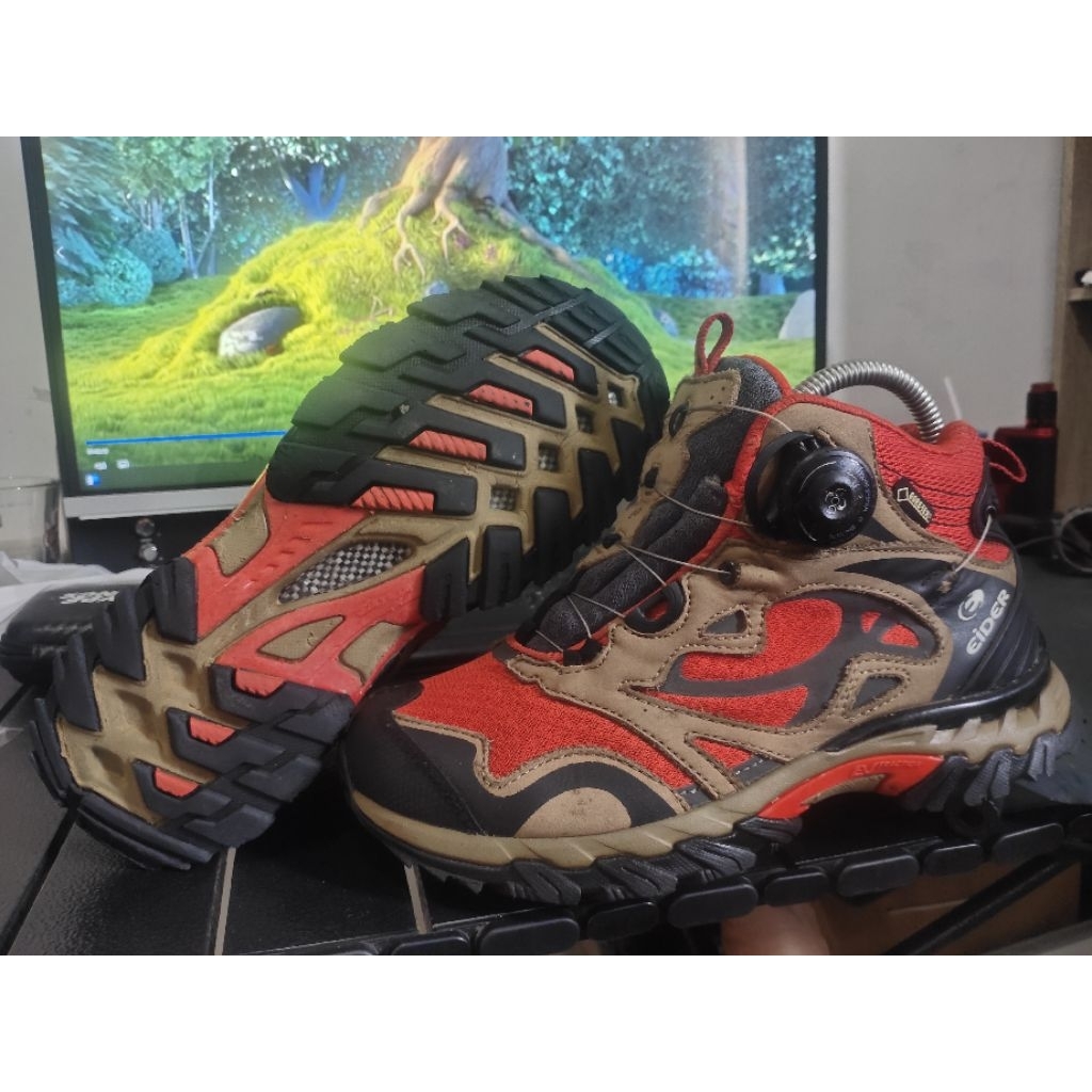 Sepatu Gunung second Trail Run Eider Gtx Boa size 38