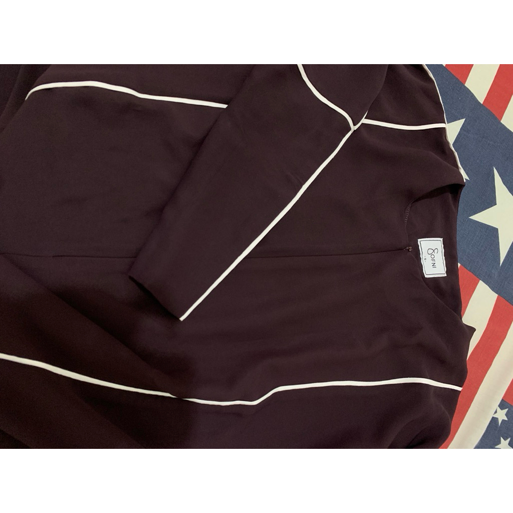 Line abaya bysofni size S plum perfect