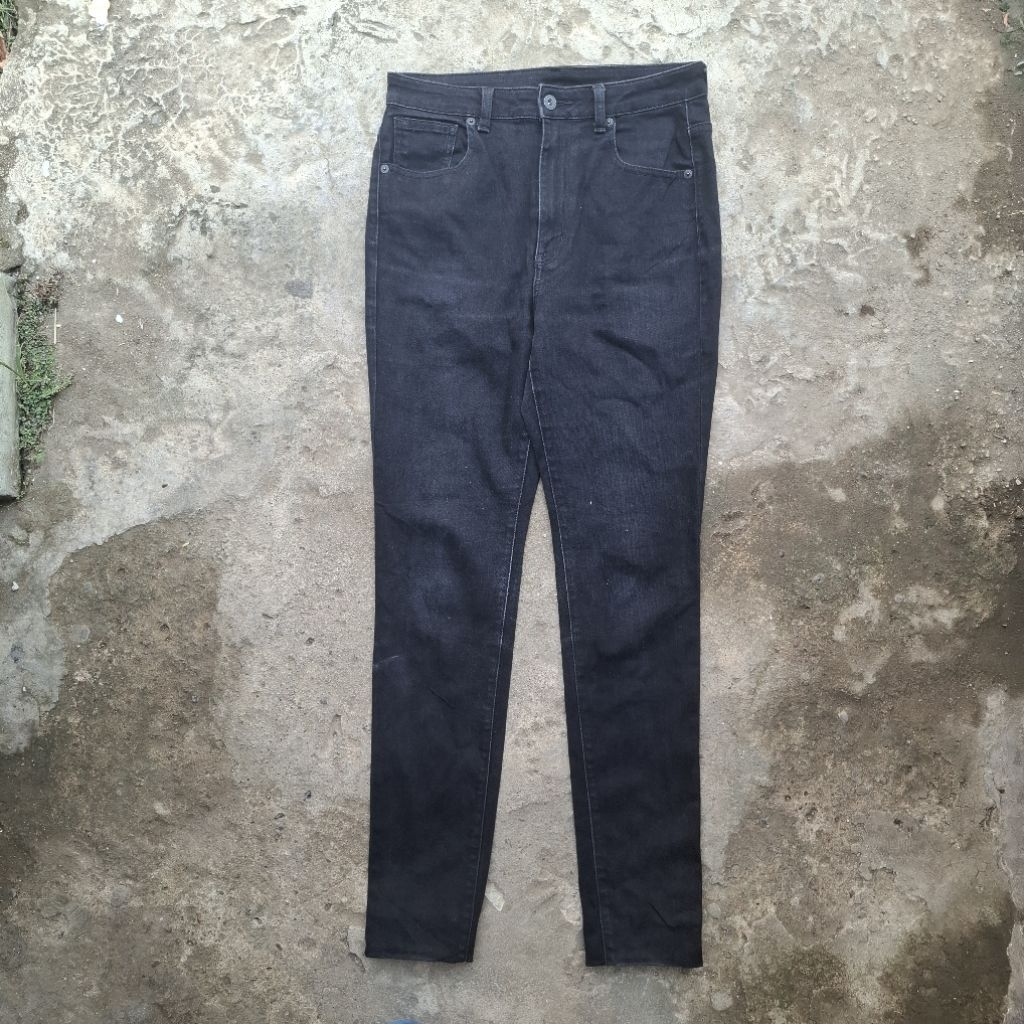 JEANS BLACK GU UNIQLO