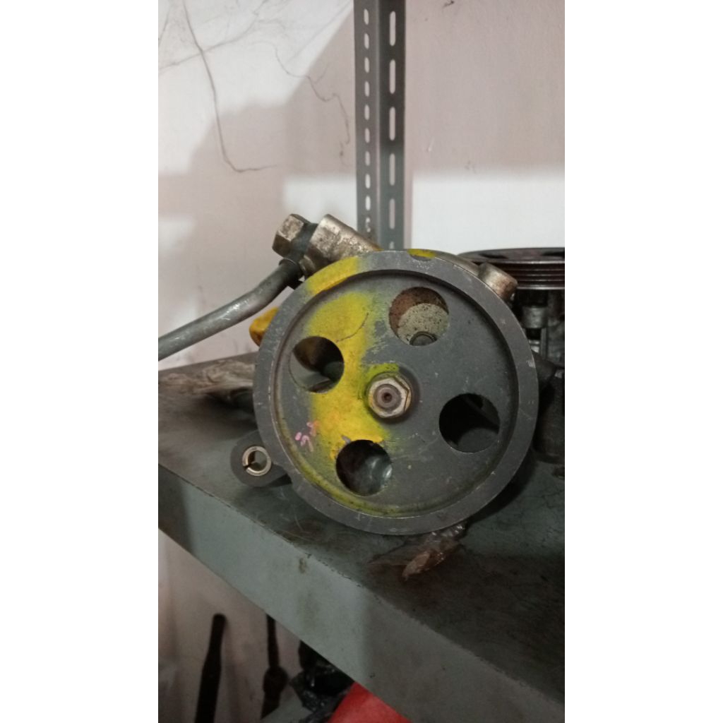 pompa power steering starlet