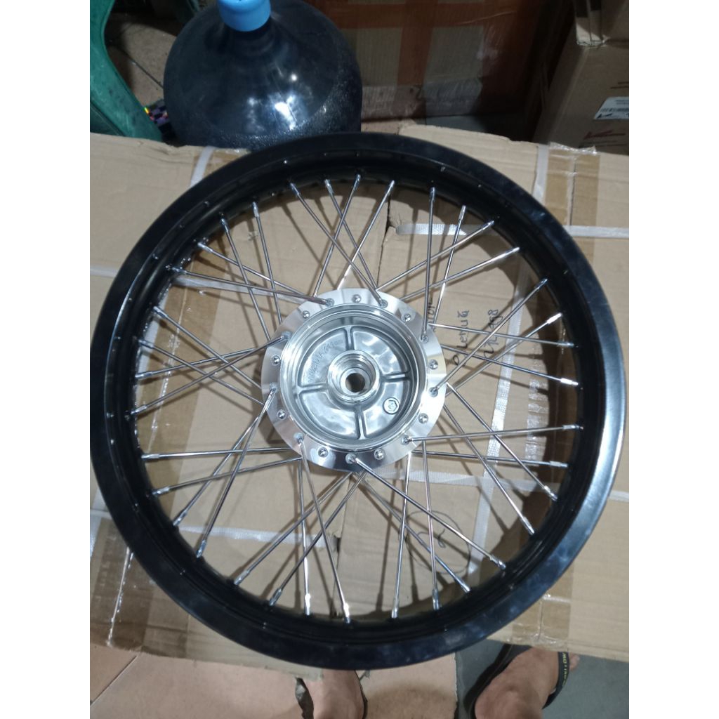 velg / pelek jari jari belakang vrossi buat motor kharisma / ABS Revo / Revo / fit new Supra x 125  