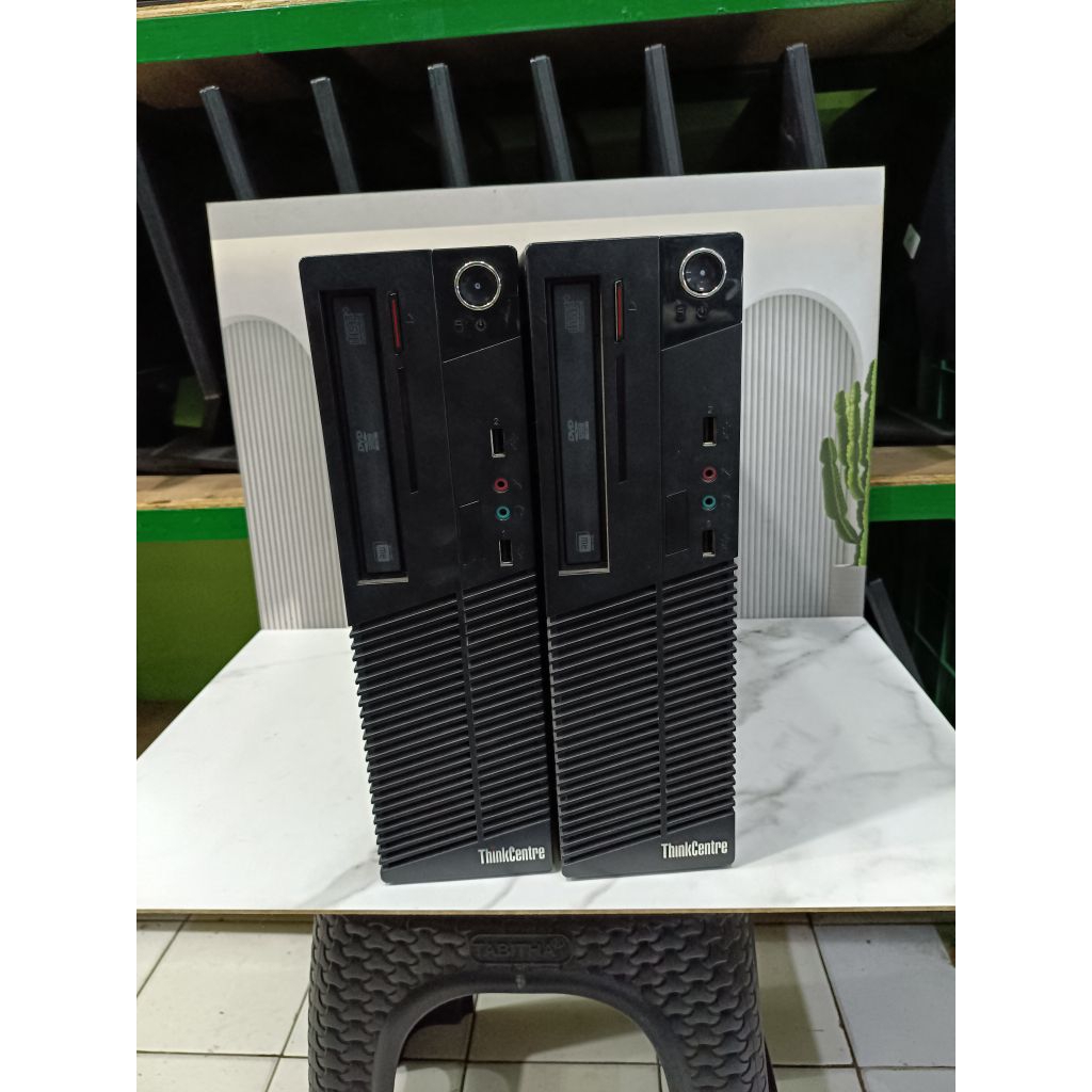 Lenovo PC M71E Intel Core i3 2100 RAM 4GB HDD 500GB ThinkCentre Komputer Desktop Berkualitas Tinggi 