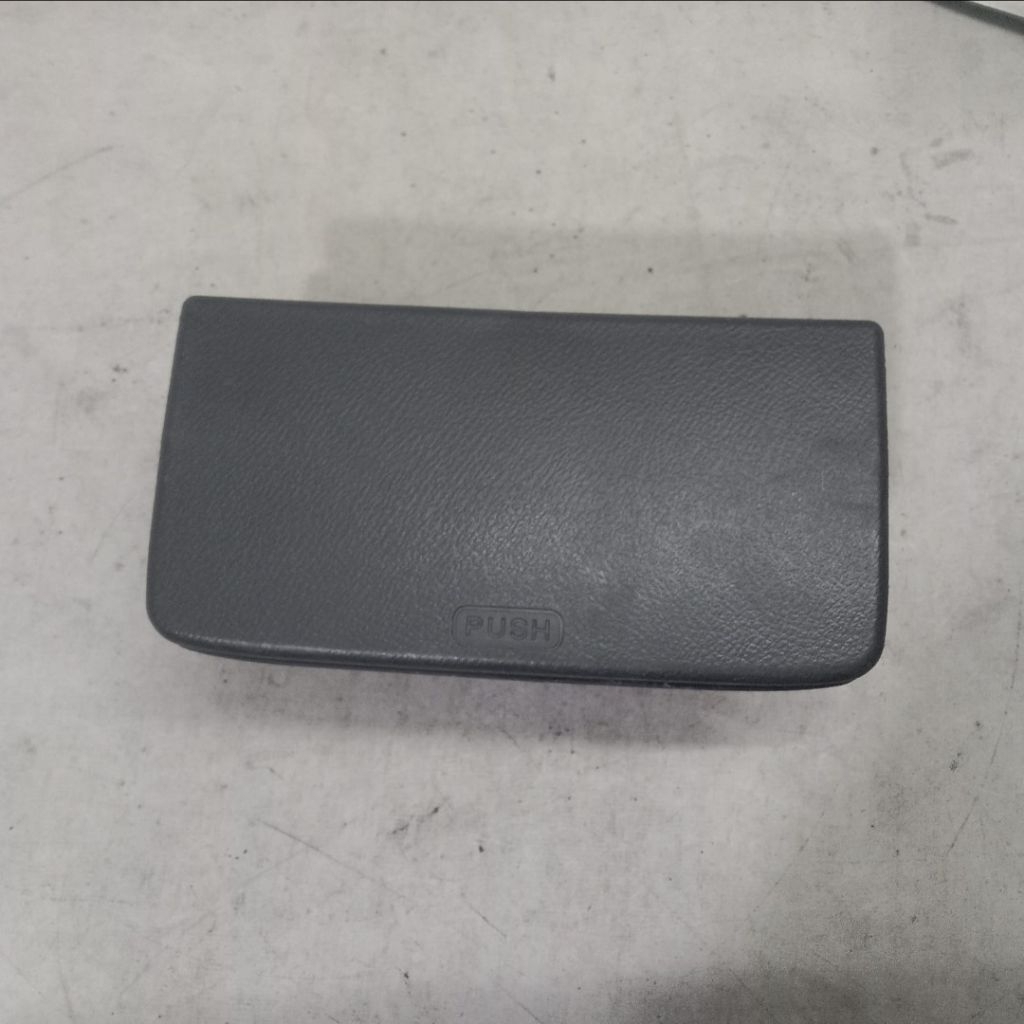 Cup holder honda accord cielo 94 - 97 original abu