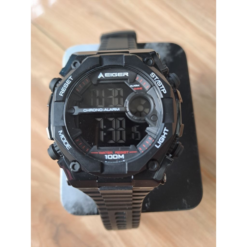 jam tangan EIGER Digital