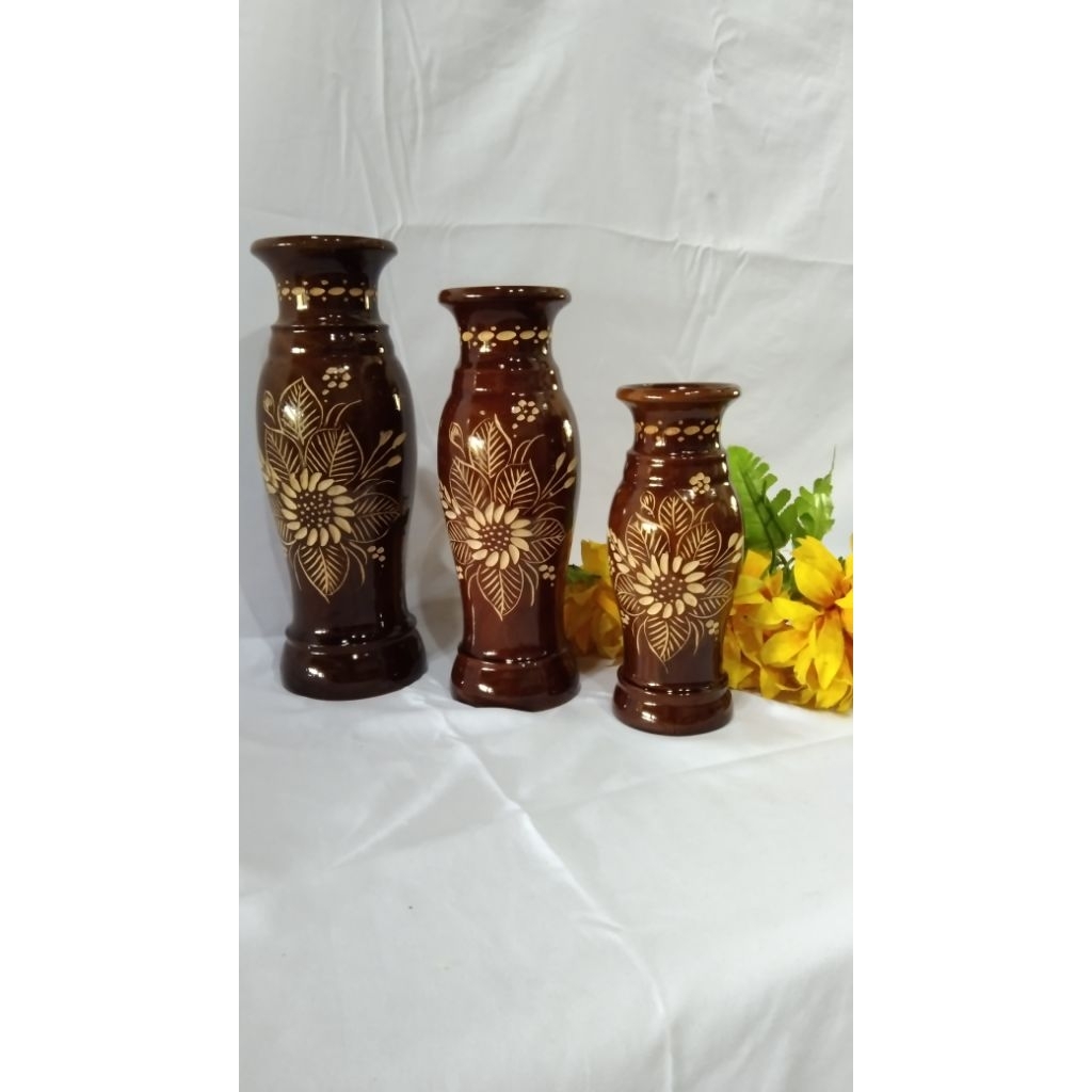 vas bunga guci merak kayu jati