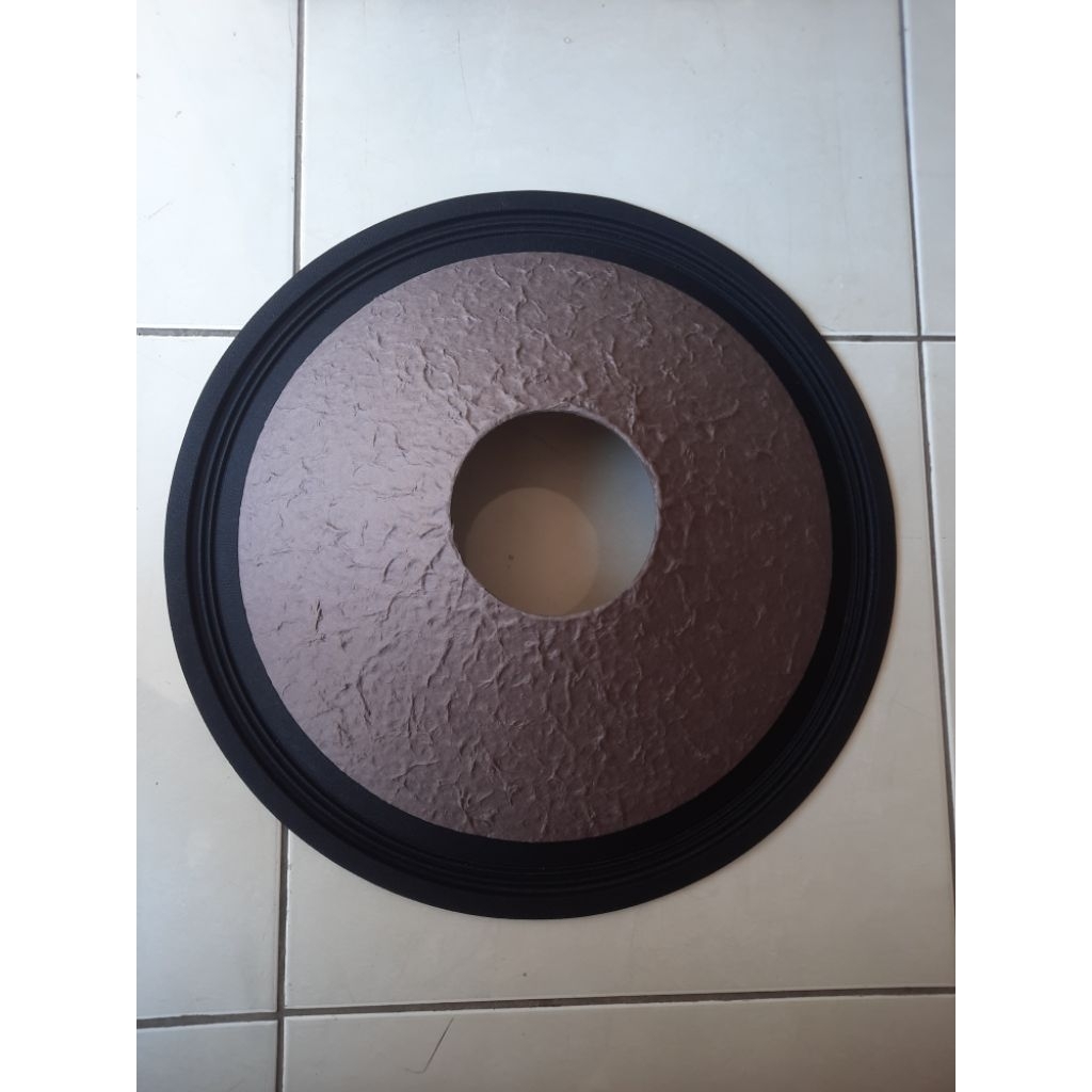 Daun Kertas Speaker 18inch ungu lubang spull 4inch ,Tinggi 10cm tebal import