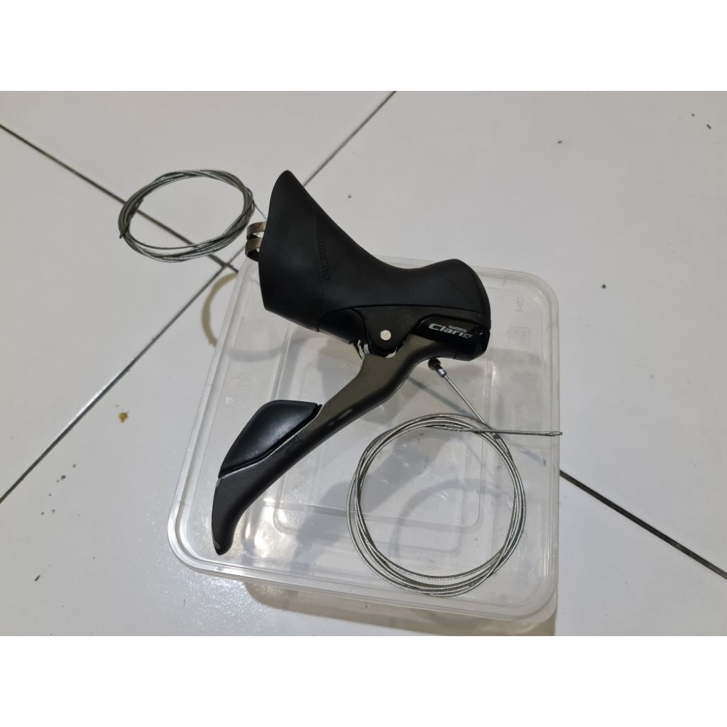 Brifter Shimano Claris R2000 Kanan 8 speed
