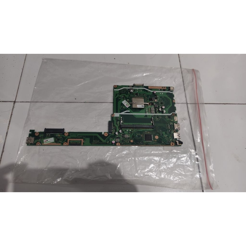 mainboard / motherboard asus a407 normal