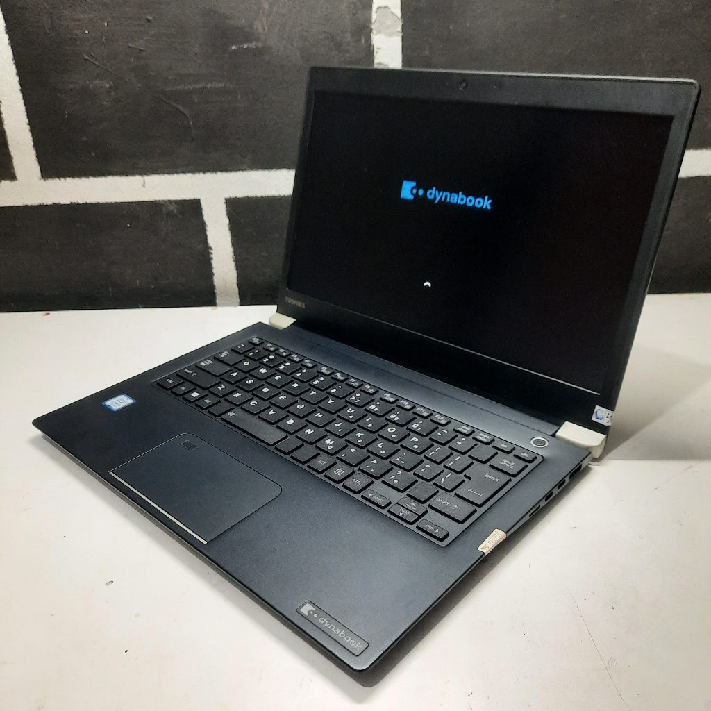 Laptop Second Dynabook U63 i5-7th-8-128