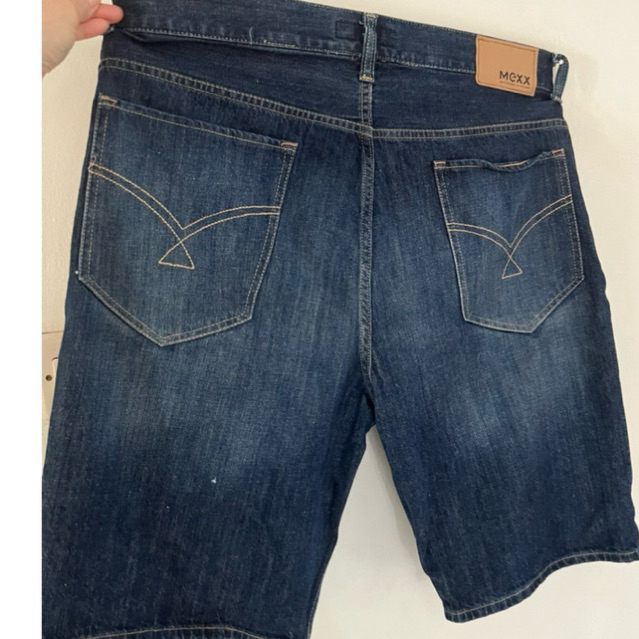 Preloved Celana Pendek Jeans Pria MEXX