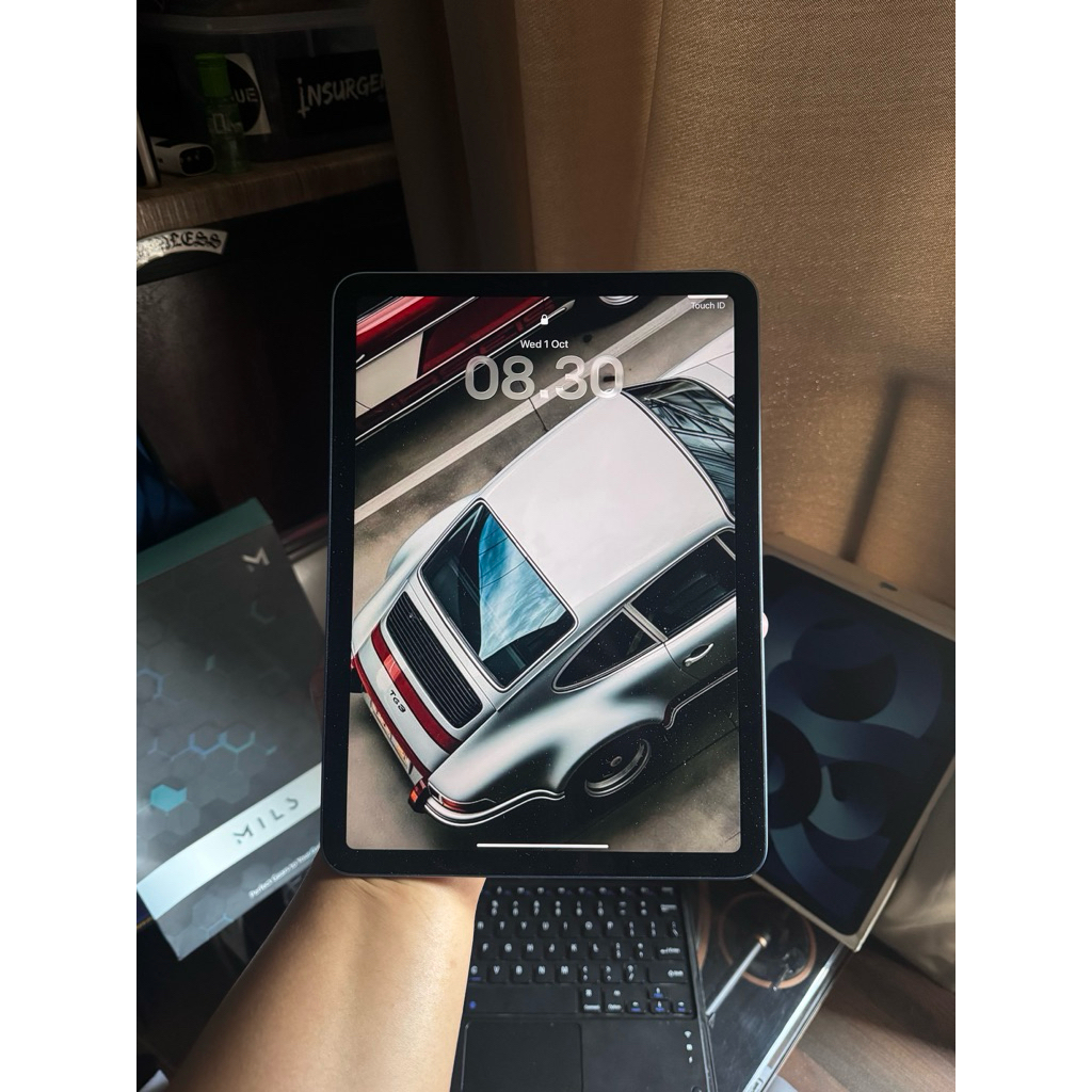 ipad air 5 M1 64gb + keyboard