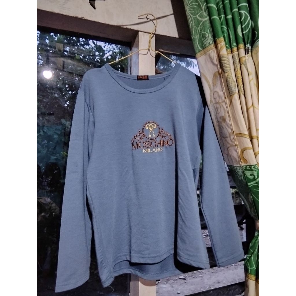 preloved kaos wanita warna biru denim