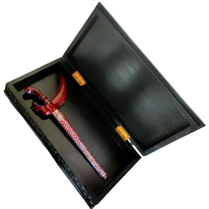 Kotak Tempat Penyimpanan Keris Kayu Jati Motif Kembang Politur Warna Coklat Klasik