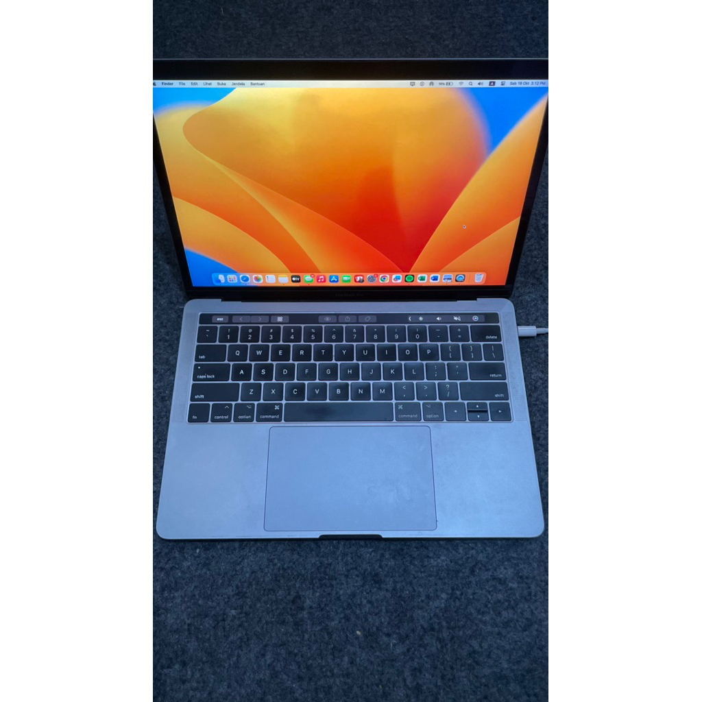 macbook pro 2017 touchbar 512