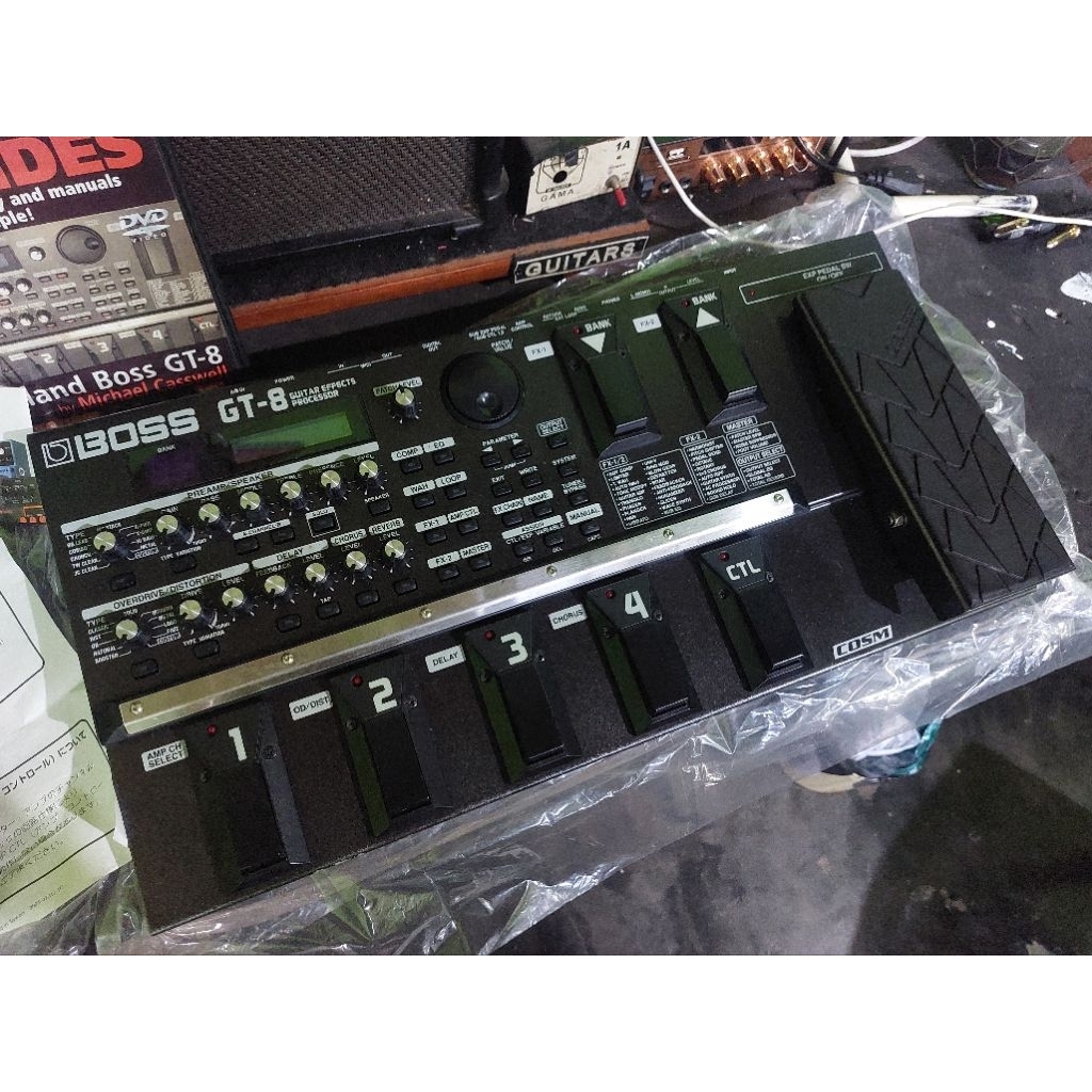 Efek Gitar BOSS GT8 Good condition