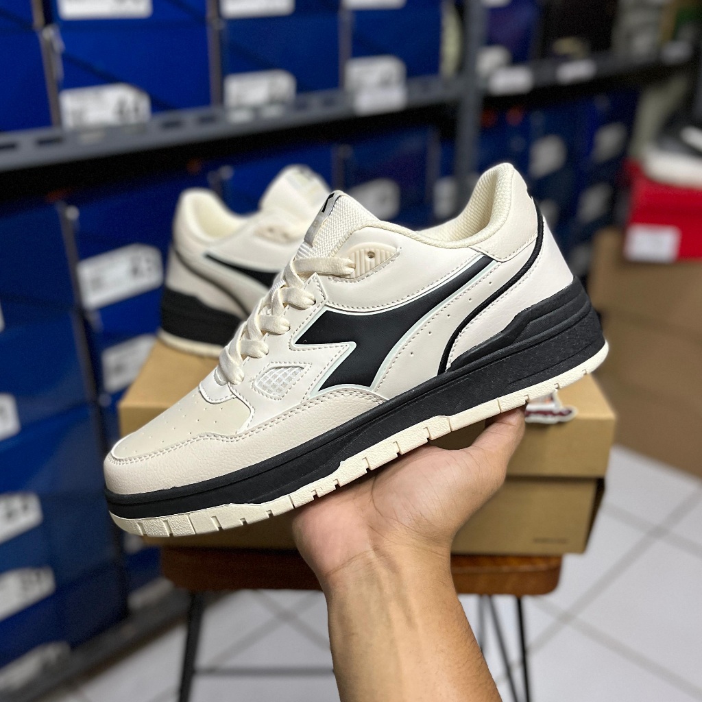 [ORIGINAL] DIADORA NELO BEIGE BLACK | SNEAKERS CASUAL PRIA - DIACA250401H