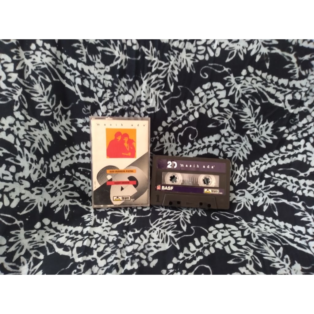 kaset pita 2 D (dian permana putra & deddy dhukun)  - masih ada