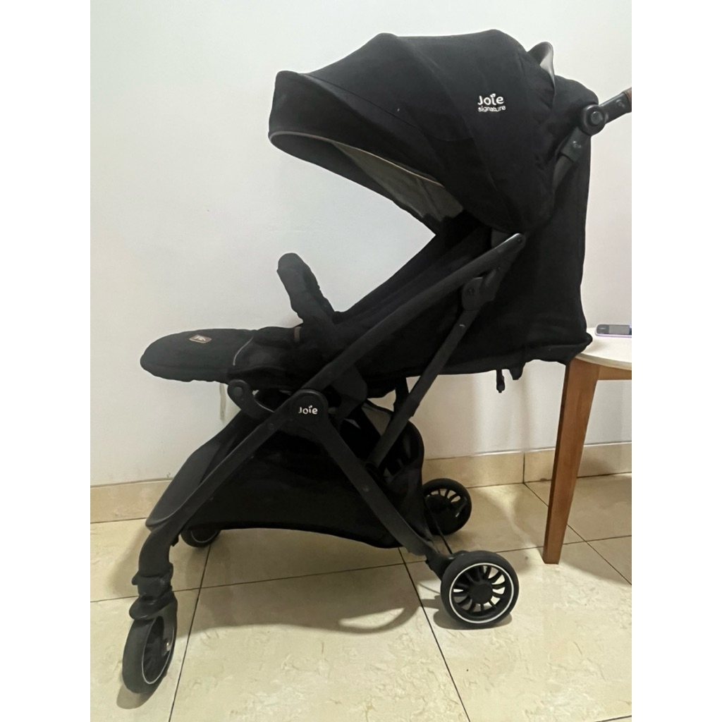PRELOVED Stroller Joie Tourist Signature Ecplise (cabin size) black