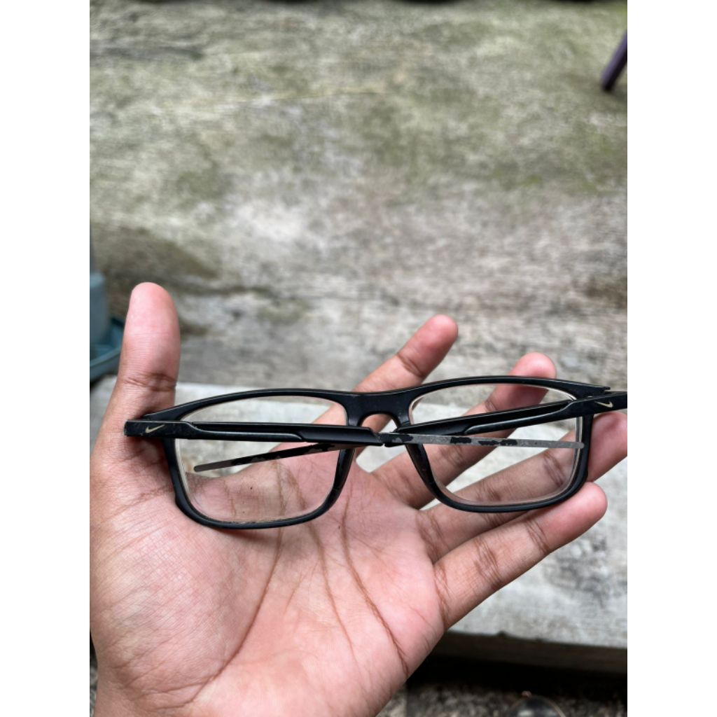 Kacamata Nike Minus Preloved