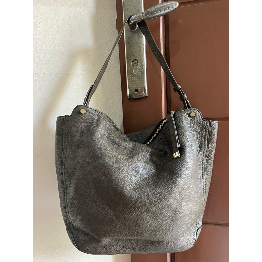 Tas Preloved Shoulder Bag Hobo Bag Kulit Asli Sisley