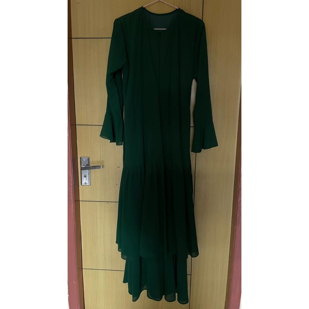 preloved dress ruffle